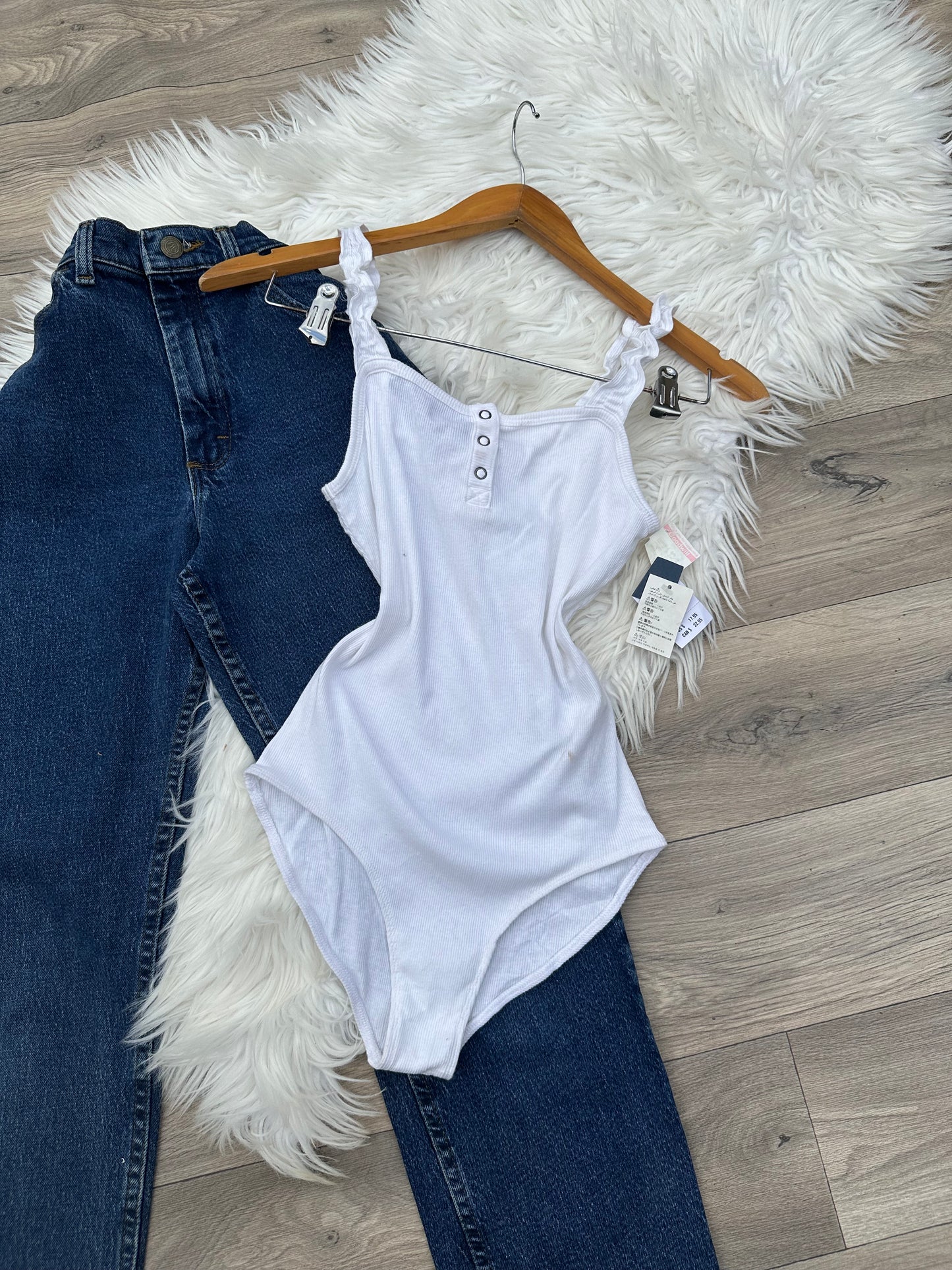 Beautiful bodysuit(no snap button)